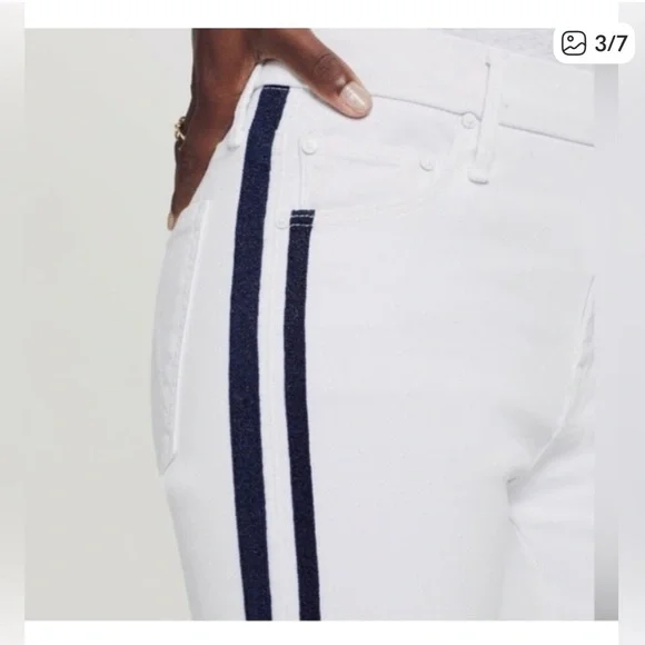 Stylish White Cropped Pants with Black Stripe - Picture 3 of 5
